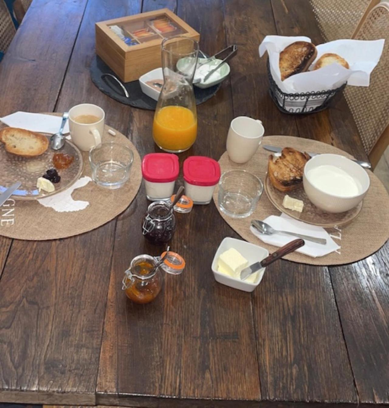 La Grange Du Contoures Bed & Breakfast Castanet  ภายนอก รูปภาพ